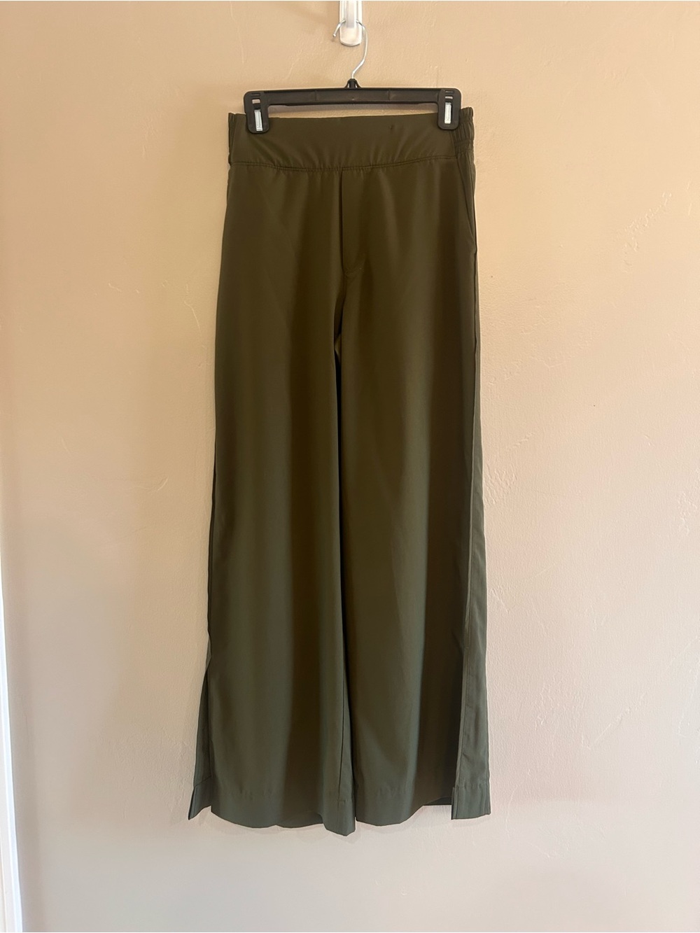Old Navy Olive Green Wide-Leg Women's Pants